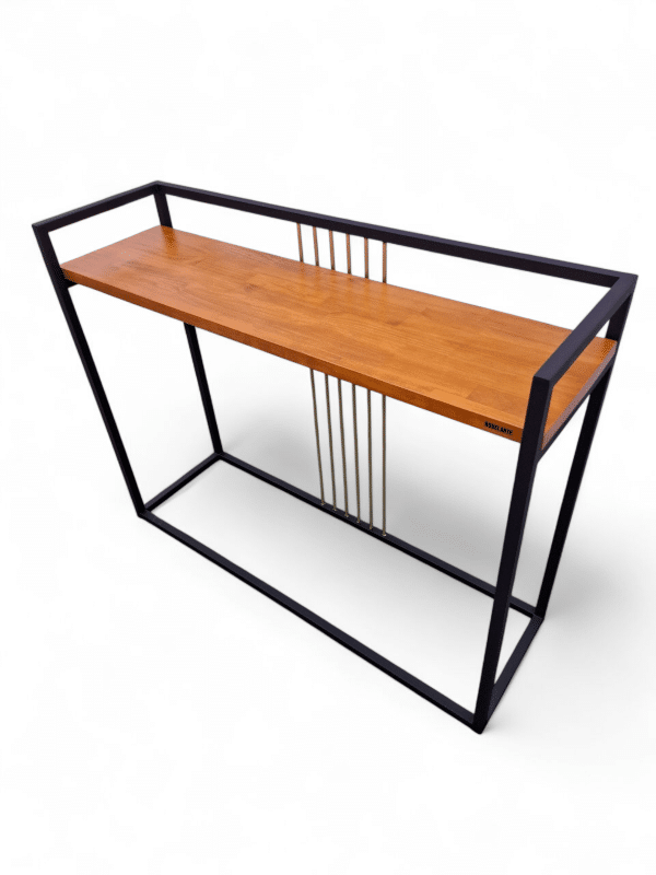 Mesa de recibidor con diseño moderno, estructura metálica negra y detalles dorados, ideal para añadir elegancia y funcionalidad a la entrada de tu hogar.