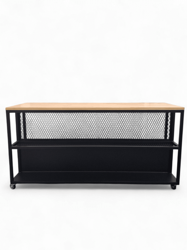 Barra de cocina isla moderna con estructura de metal negro y superficie de madera clara, ideal para almacenamiento y organización de utensilios en espacios culinarios contemporáneos.