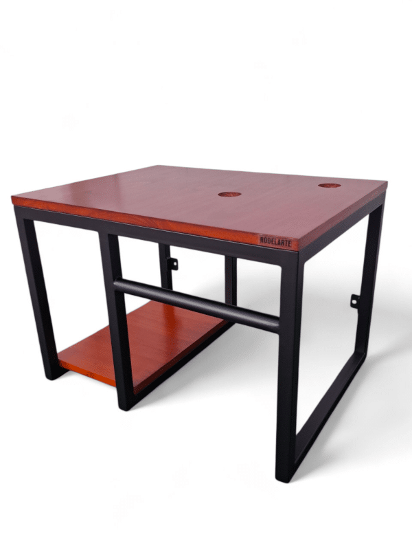 Vanitorio Flotante Diseño Industrial Unico Mueble suspendido para baño con estructura metálica negro y superficies de madera. Ideal para colocación de lavamanos, optimizando espacio y diseño moderno.