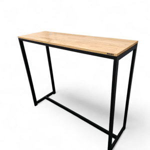 Mesa alta con tablero de madera y estructura metálica negra, ideal como desayunador para exteriores. Combina estilo moderno y funcionalidad, optimizando el espacio en terrazas o jardines.