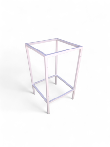 Estructura metálica minimalista para mueble de baño, ideal para sostener lavabo o repisas, optimizando espacio y almacenamiento en el baño.