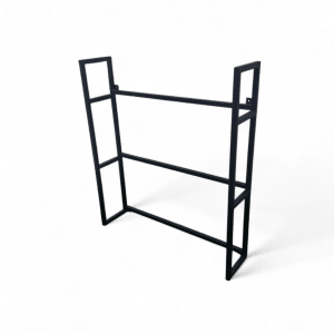 Estructura metálica negra para estantería, ideal para sostener estantes de roble. Diseño minimalista y robusto, perfecta para organizar libros y decorar espacios modernos.