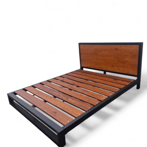 Cama de hierro y madera estilo industrial con cabecero, ideal para dormitorios modernos. Diseño robusto y elegante que combina metal oscuro y madera natural.