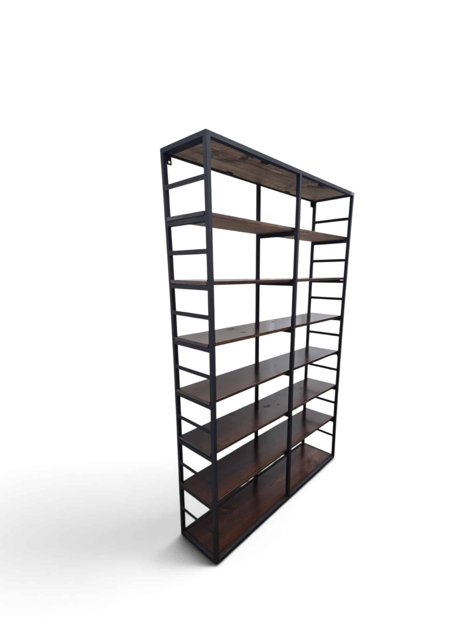 Estantería biblioteca de metal y madera oscura, ideal para organizar libros y decoración en el hogar u oficina, combinando estilo moderno y funcionalidad.
