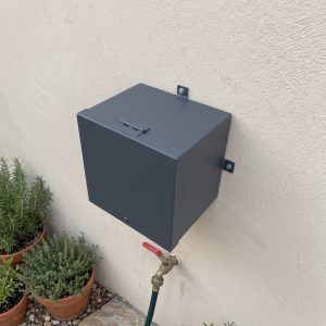 Casita Para Bomba de Agua (ambientada IA)