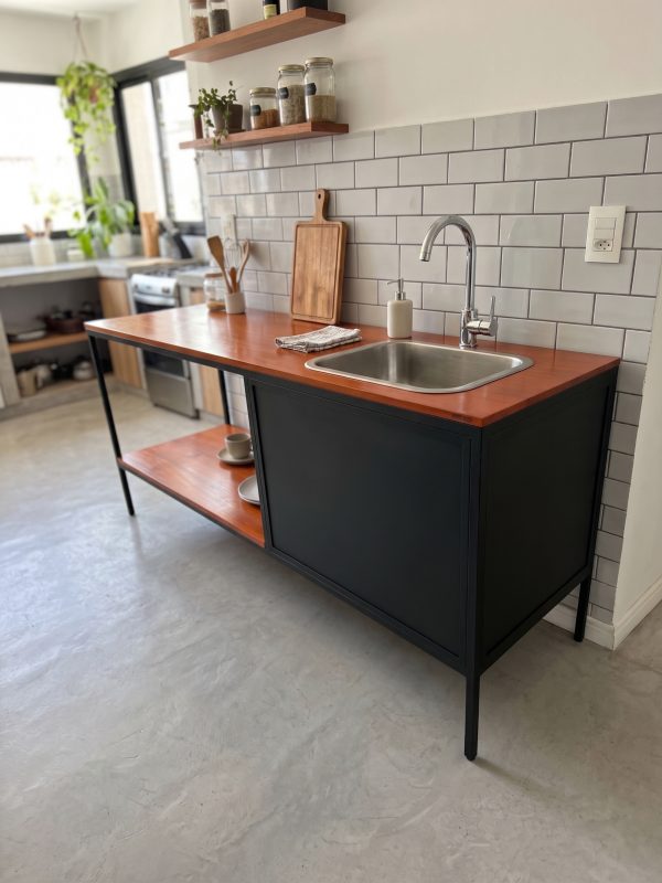 Bajomesada para cocina con espacio para pileta (ambientada IA)