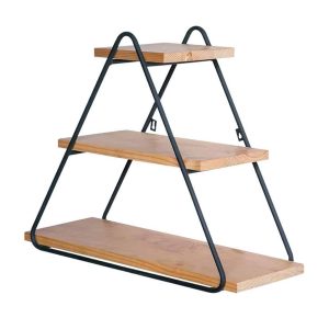 Estante de madera de tres niveles con marco triangular negro, diseño minimalista y moderno. Ideal para almacenamiento y decoración en el hogar u oficina.