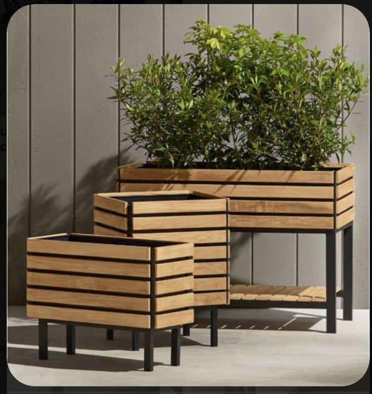 Jardinera de diseño en hierro y madera – Innovadora